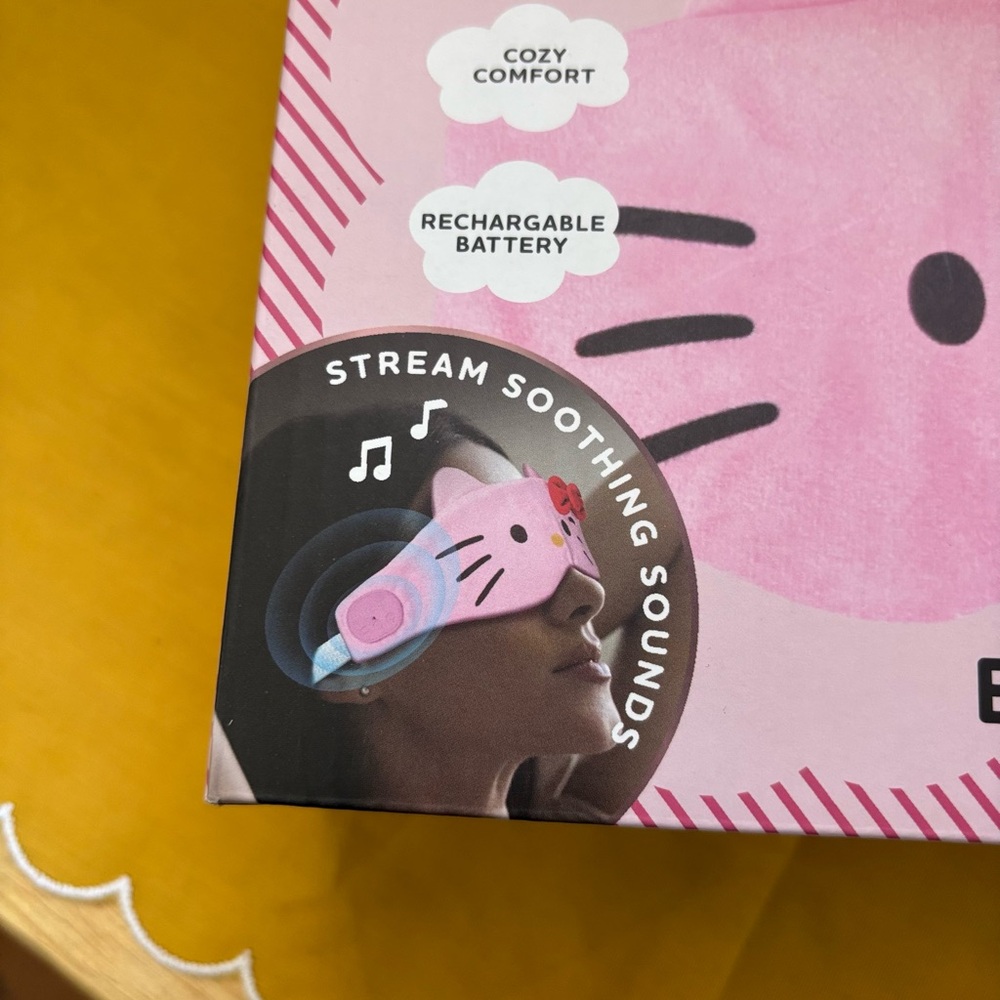 Hello Kitty Bundle - Picture 3 of 7